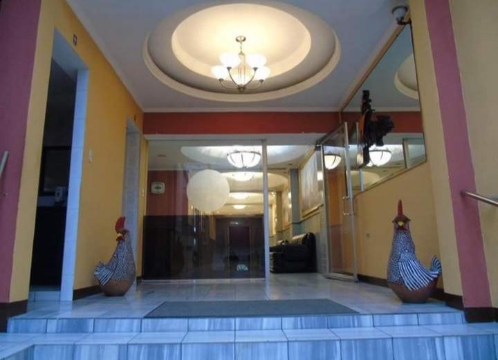 Hotel "Posada La Terraza Del Centro" Кесальтенанго Экстерьер фото